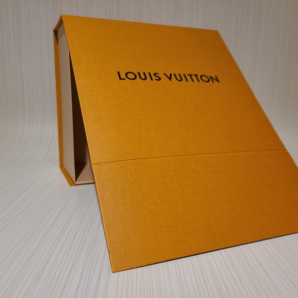Louis Vuitton Orange Box With Magnet Snap Gift Box Or Decor Original - Picture 3 of 4
